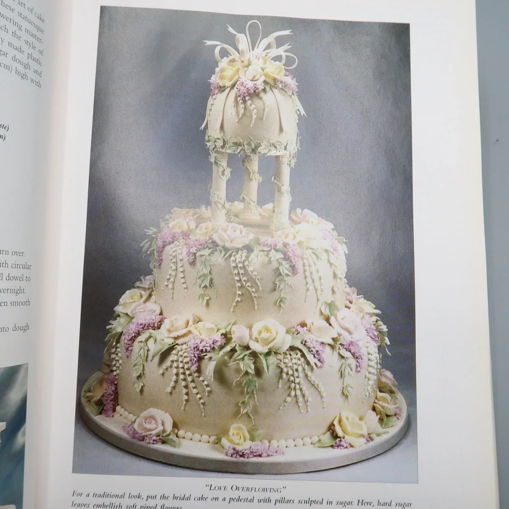 Cakes by Design The Magical World‎ of Sugar Art Hardcover & Sugar Flowers HC